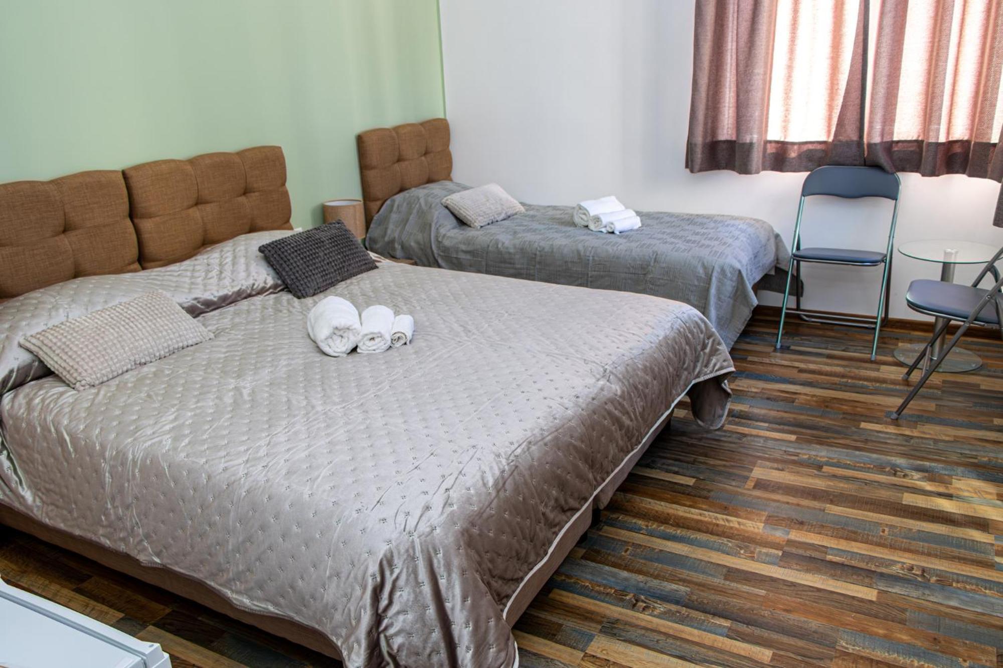 Navial 1 Hotell Gabrovo Eksteriør bilde