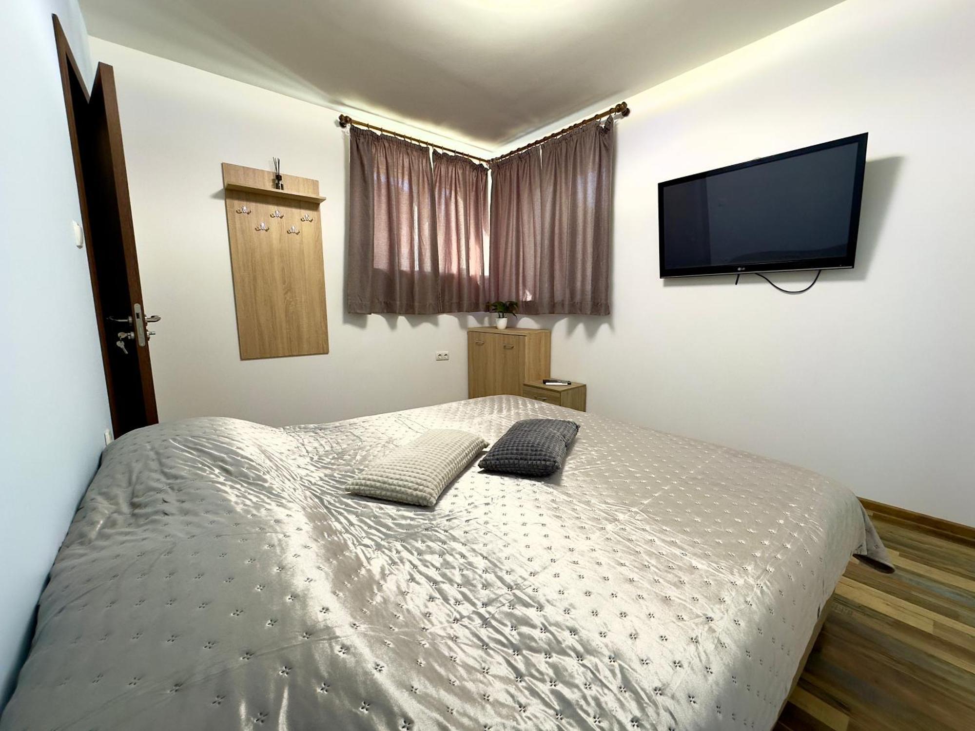 Navial 1 Hotell Gabrovo Eksteriør bilde