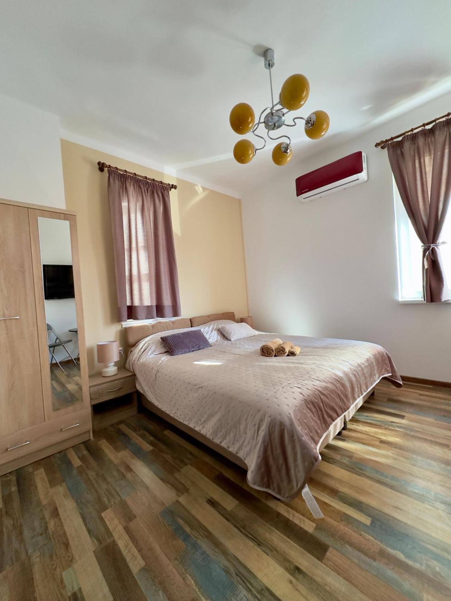 Navial 1 Hotell Gabrovo Eksteriør bilde