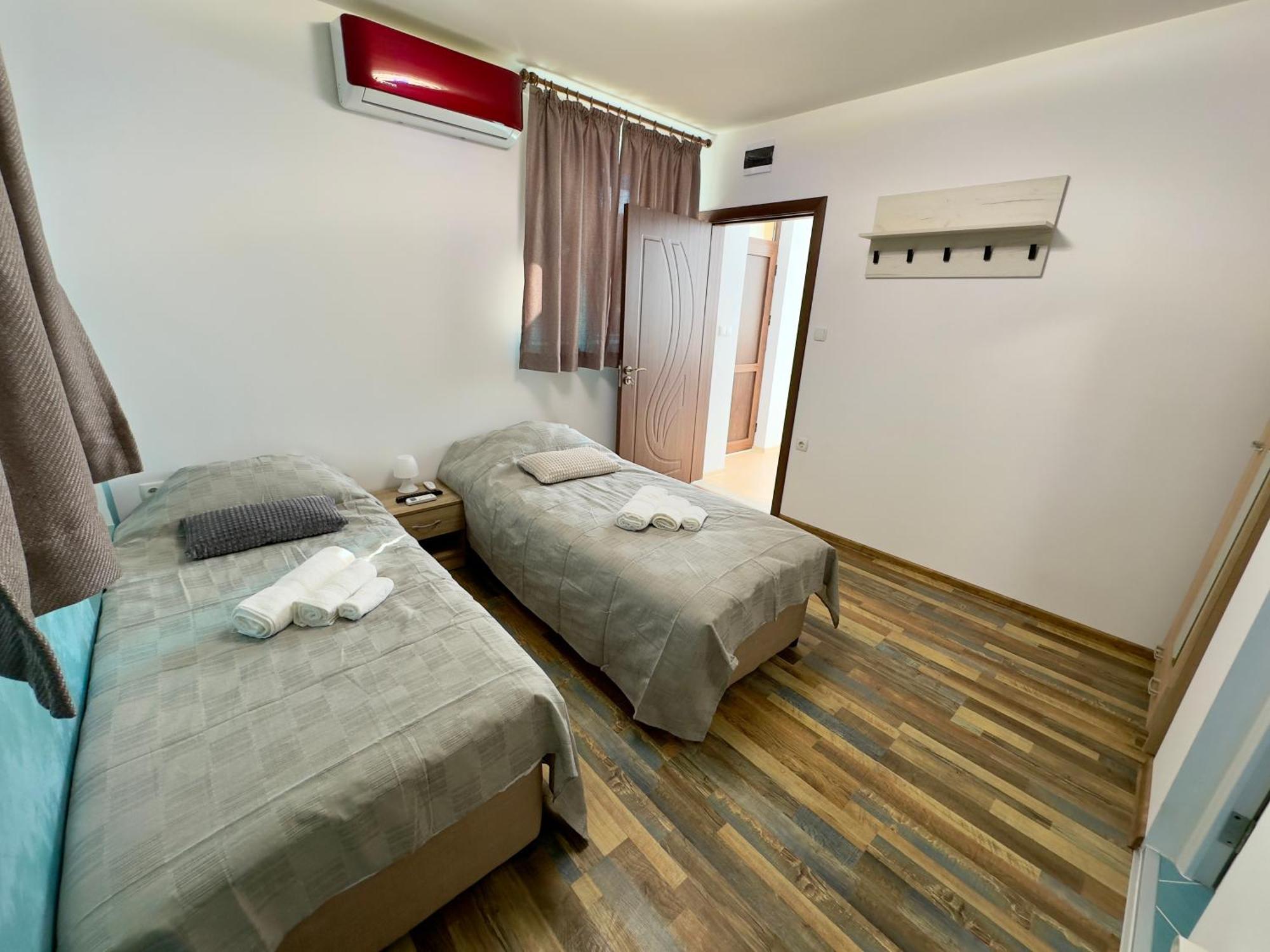 Navial 1 Hotell Gabrovo Eksteriør bilde